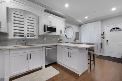 Breakfast Nook Photo of 23942 Dewdney Trunk Road, Maple Ridge, BC