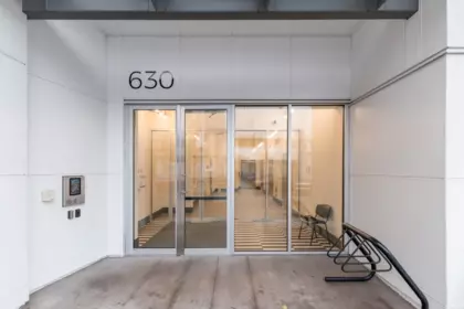 Office / Den Photo of 319 630 E Broadway, Vancouver, BC