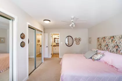 Entry Foyer Photo of 206 9109 154 Street, Surrey, BC