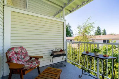 Garden / Landscaping Photo of 206 9109 154 Street, Surrey, BC