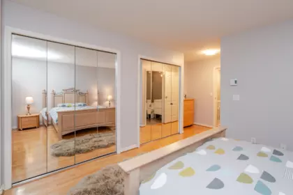 Hallway Photo of 10 10340 156 Street, Surrey, BC