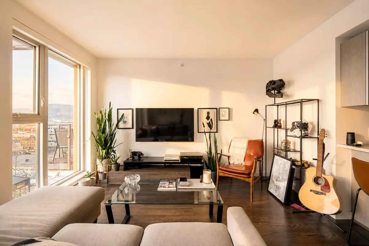 Family Room Photo of 1110 933 E Hastings Street, Vancouver, BC