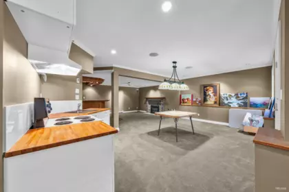 Entry Foyer Photo of 6550 Albery Place, Burnaby, BC