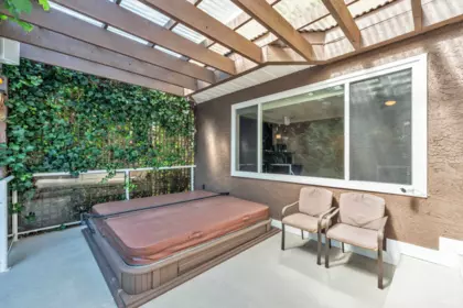 Garden / Landscaping Photo of 6550 Albery Place, Burnaby, BC