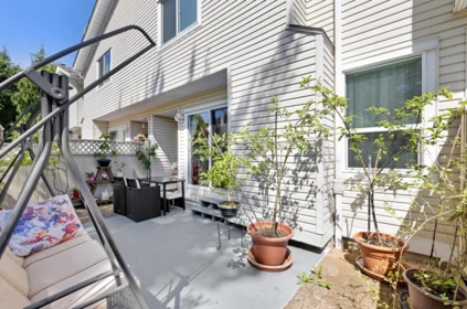 Staircase Photo of 6433 121a Street, Surrey, BC