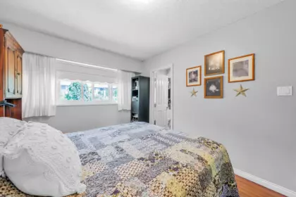 Breakfast Nook Photo of 468 Saville Crescent, North Vancouver, BC