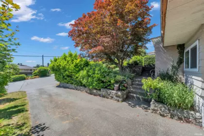 Street View Photo of 468 Saville Crescent, North Vancouver, BC