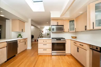 Kitchen Photo of 3841 Bayridge Avenue, West Vancouver, BC