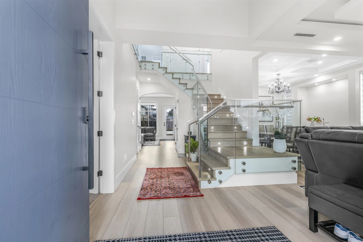 Living Room Photo of 12525 75a Avenue, Surrey, BC