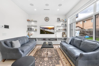 Breakfast Nook Photo of 12525 75a Avenue, Surrey, BC