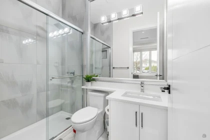Primary Bathroom Photo of 12525 75a Avenue, Surrey, BC