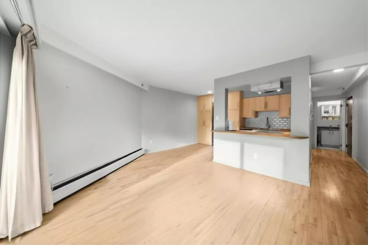 Living Room Photo of 104 1549 Kitchener Street, Vancouver, BC