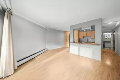 104 1549 Kitchener Street, Vancouver, BC, Vancouver — Apartment/Condo for sale