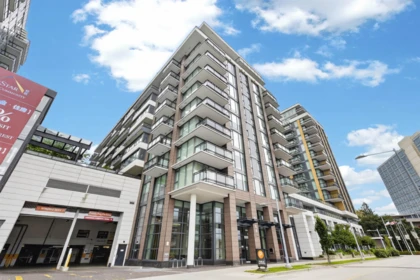 808 8160 Mcmyn Way, Richmond, BC, Richmond — Apartment/Condo for sale