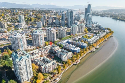 201A 1220 Quayside Drive, New Westminster, BC, New Westminster — Apartment/Condo for sale