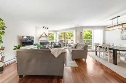 Primary Bedroom Photo of 201A 1220 Quayside Drive, New Westminster, BC