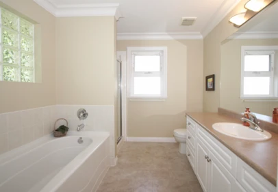 Entry Foyer Photo of 30688 Steelhead Court, Abbotsford, BC