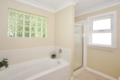 Hallway Photo of 30688 Steelhead Court, Abbotsford, BC