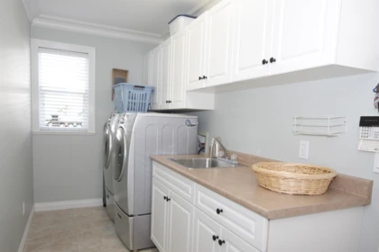 Powder Room Photo of 30688 Steelhead Court, Abbotsford, BC