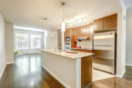 Kitchen Island Photo of 6 10058 153 Street, Surrey, BC