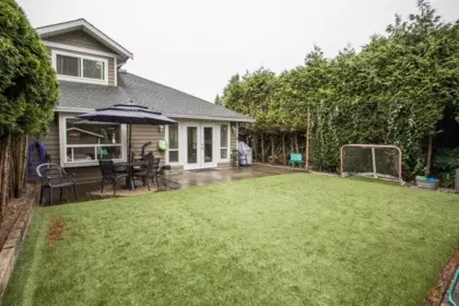 Hot Tub / Spa Photo of 380 55a Street, Delta, BC