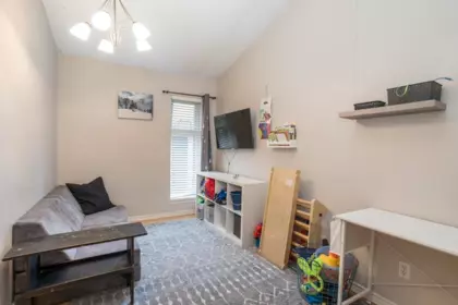 Laundry Room Photo of 380 55a Street, Delta, BC