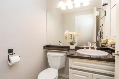 Mudroom Photo of 380 55a Street, Delta, BC