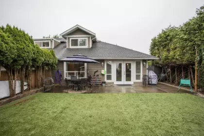 Outdoor Kitchen Photo of 380 55a Street, Delta, BC