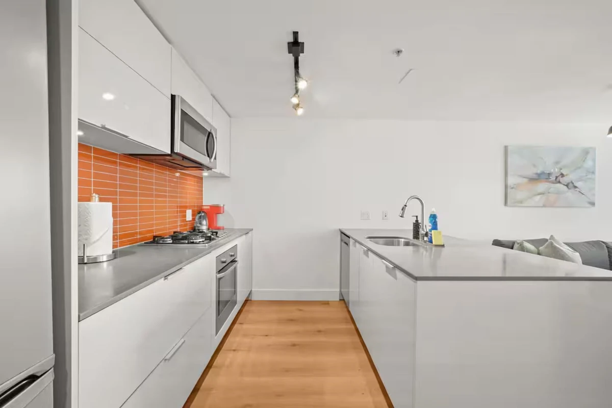Dining Area Photo of 1904 128 W Cordova Street, Vancouver, BC