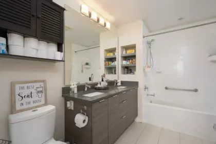 Walk-In Closet Photo of 417 2665 Mountain Highway, North Vancouver, BC
