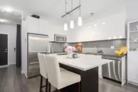 417 2665 Mountain Highway, North Vancouver, BC