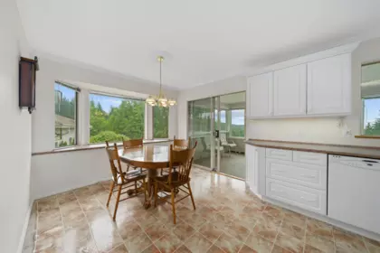 Mudroom Photo of 27660 128 Avenue, Maple Ridge, BC