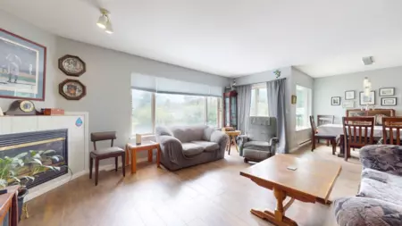 1489 Judd Road, Squamish, BC, Squamish — Half Duplex for sale