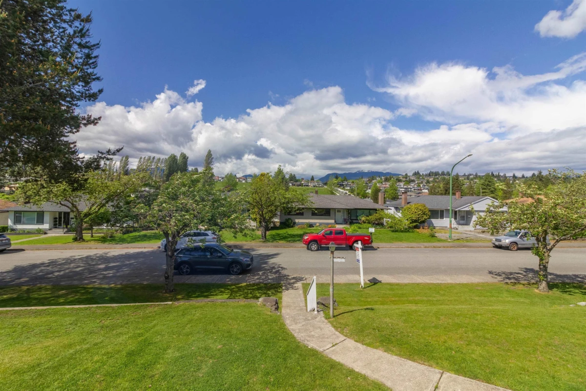 Living Room Photo of 4810 Fairlawn Drive, Burnaby, BC