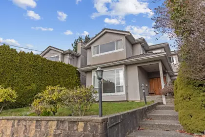 5177 Carson Street, Burnaby, BC, Burnaby — Half Duplex for sale