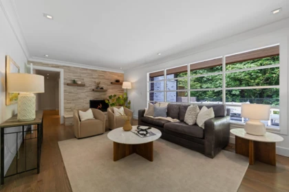Breakfast Nook Photo of 4411 Stone Crescent, West Vancouver, BC