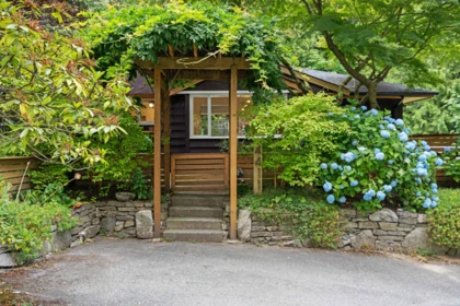 Street View Photo of 4411 Stone Crescent, West Vancouver, BC