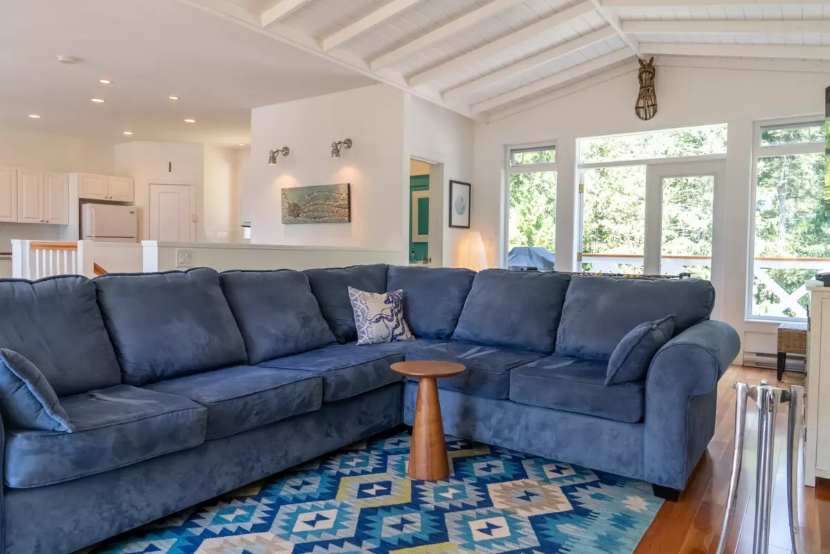 Family Room Photo of 3604 Foc'sle Road, Pender Island, BC