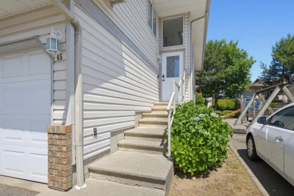 45 2023 Winfield Drive, Abbotsford, BC, Abbotsford — Townhouse for sale