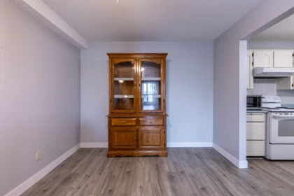 Kitchen Island Photo of 211 31850 Union Avenue, Abbotsford, BC