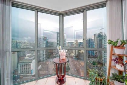 Breakfast Nook Photo of 2303 1188 Howe Street, Vancouver, BC