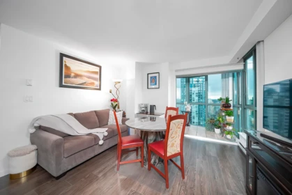 2303 1188 Howe Street, Vancouver, BC, Vancouver — Apartment/Condo for sale