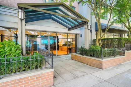 2303 1188 Howe Street, Vancouver, BC, Vancouver — Apartment/Condo for sale