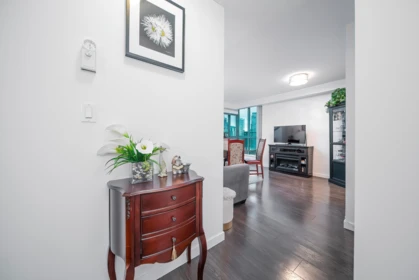 2303 1188 Howe Street, Vancouver, BC, Vancouver — Apartment/Condo for sale