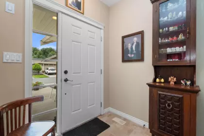Entry Foyer Photo of 46581 Stoney Creek Drive, Sardis, BC