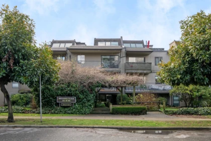 215 251 W 4th Street, North Vancouver, BC, North Vancouver — Apartment/Condo for sale