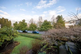 215 251 W 4th Street, North Vancouver, BC