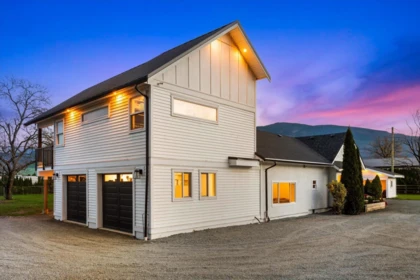 4990 Boundary Road, Yarrow, BC, Yarrow — Single Family Residence for sale