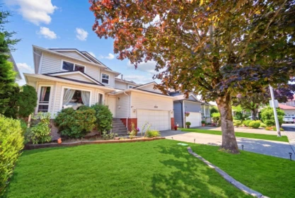 Garden / Landscaping Photo of 22637 Fraserbank Crescent, Richmond, BC