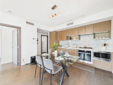 Primary Bedroom Photo of 808 68 Smithe Street, Vancouver, BC